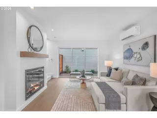 Photo #4: 286295549 Listing