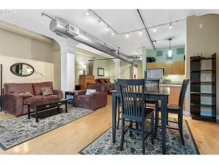 Photo #3: 286620572 Listing 