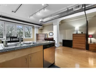 Photo #5: 286620572 Listing 