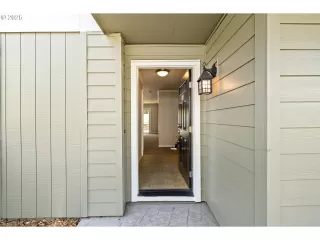 Photo #2: 287380233 Listing 