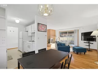 Photo #4: 287549783 Listing 