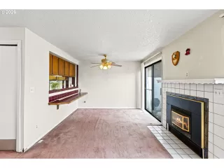 Photo #2: 288033078 Listing 