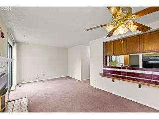 Photo #3: 288033078 Listing 