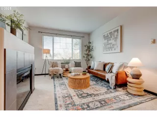 Photo #3: 288672654 Listing