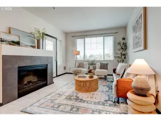 Photo #5: 288672654 Listing