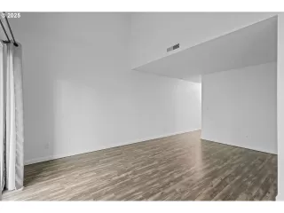 Photo #5: 288824284 Listing