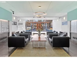 Photo #2: 289283134 Listing