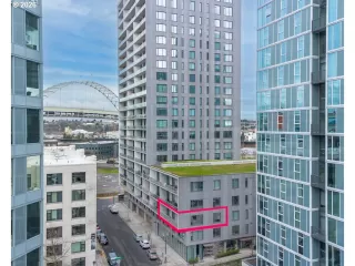 Photo #1: 289462357 Listing