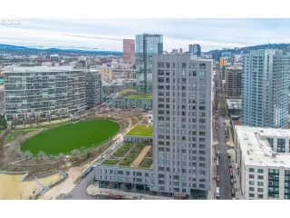 Photo #2: 289462357 Listing