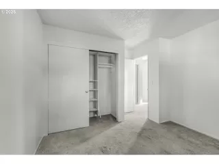 Photo #5: 289503950 Listing