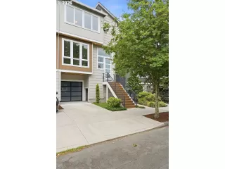 Photo #1: 289793995 Listing