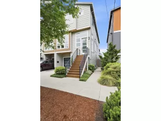 Photo #2: 289793995 Listing