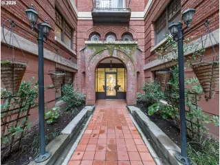 Photo #6: 291783081 Listing 