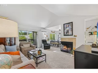 Photo #4: 292374283 Listing 