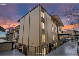 Photo #2: 292381553 Listing 