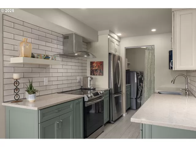 MLS: 292521088 Condo For Sale