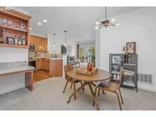 Photo #2: 292763783 Listing 