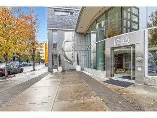 Photo #2: 292868118 Listing 