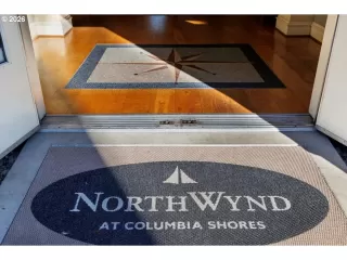 Photo #3: 293436125 Listing