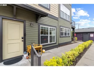 More Details about MLS # 293625482 : 11179 SE CAUSEY CIR 18B