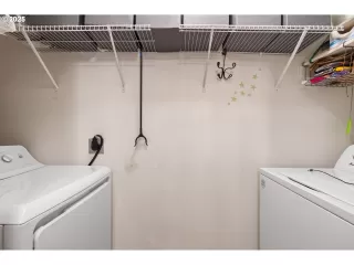 Photo #4: 293625482 Listing 