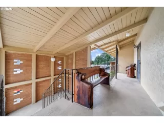 Photo #2: 293645824 Listing 