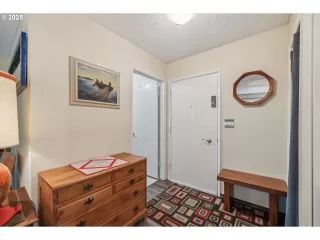 Photo #3: 293645824 Listing 