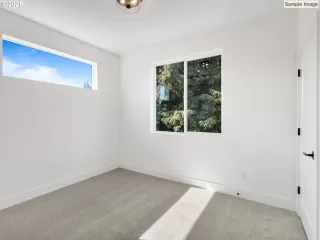 Photo #2: 293706229 Listing