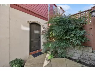 Photo #4: 294056099 Listing 