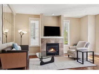 Photo #6: 294056099 Listing 