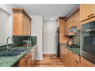 Photo #2: 294212044 Listing 