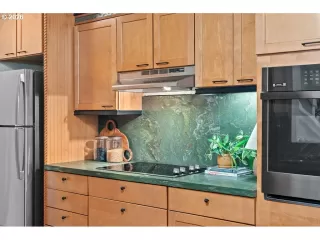 Photo #3: 294212044 Listing 