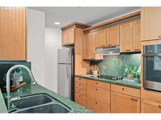 Photo #4: 294212044 Listing 