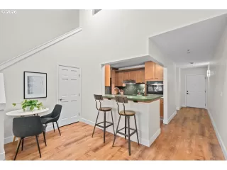 Photo #6: 294212044 Listing 