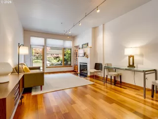 Photo #3: 294273510 Listing