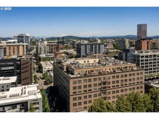 Photo #2: 294303252 Listing