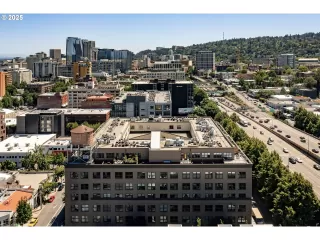 Photo #3: 294303252 Listing