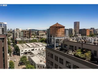 Photo #4: 294303252 Listing