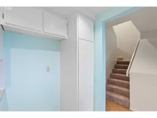 Photo #4: 294916843 Listing 