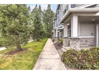 Photo #2: 294977016 Listing