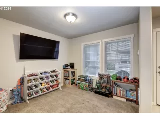 Photo #6: 294977016 Listing