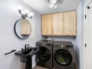 Photo #3: 295543723 Listing