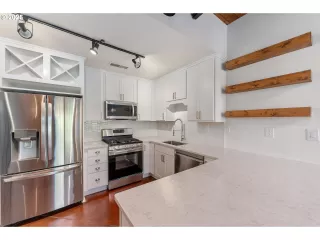 Photo #5: 295546574 Listing 