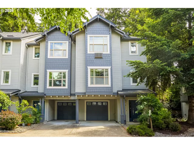MLS: 297321959 Condo For Sale