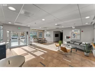 Photo #4: 297461827 Listing