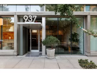 Photo #4: 297576440 Listing 