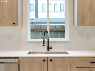 Photo #6: 298737903 Listing 