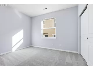 Photo #6: 300080082 Listing