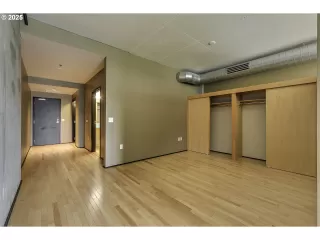 Photo #3: 300365362 Listing 