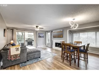 Photo #2: 301167922 Listing 